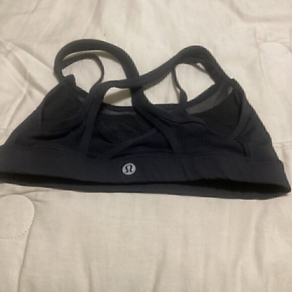 Lululemon Get Down Bra size 4 black - Picture 6 of 8
